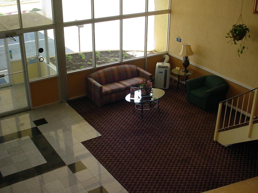 Rodeway Inn モンゴメリー エクステリア 写真