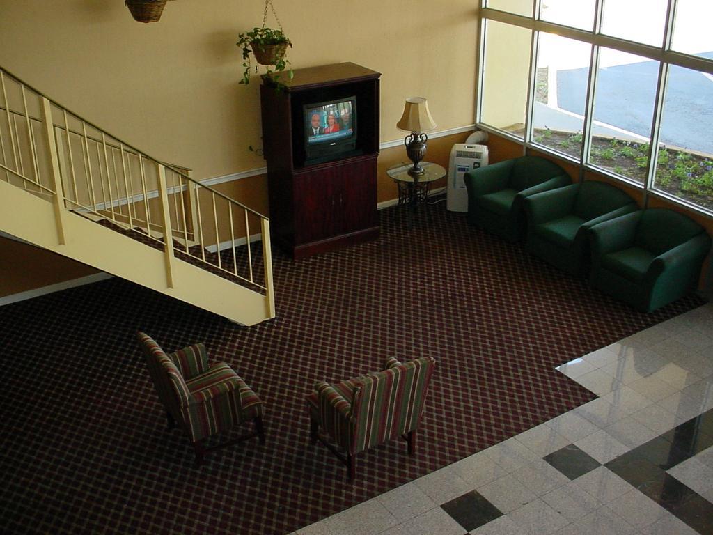 Rodeway Inn モンゴメリー エクステリア 写真