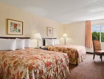 Rodeway Inn モンゴメリー エクステリア 写真